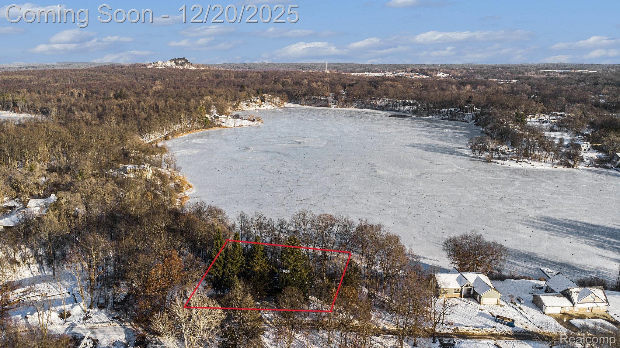 14325 Lakeshore Drive