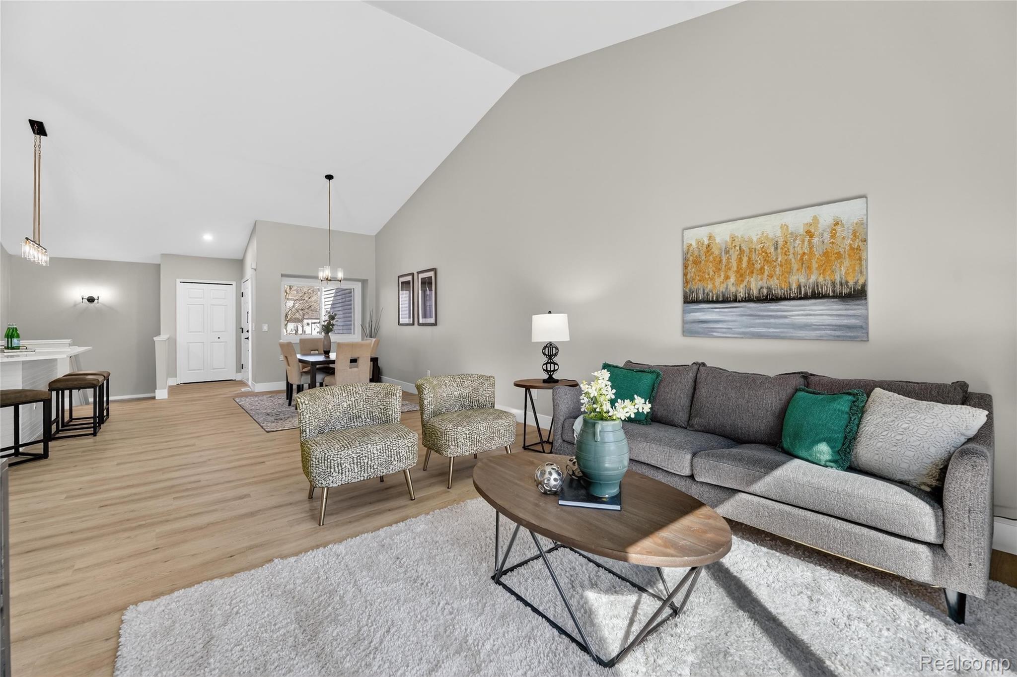 61019 Evergreen Court