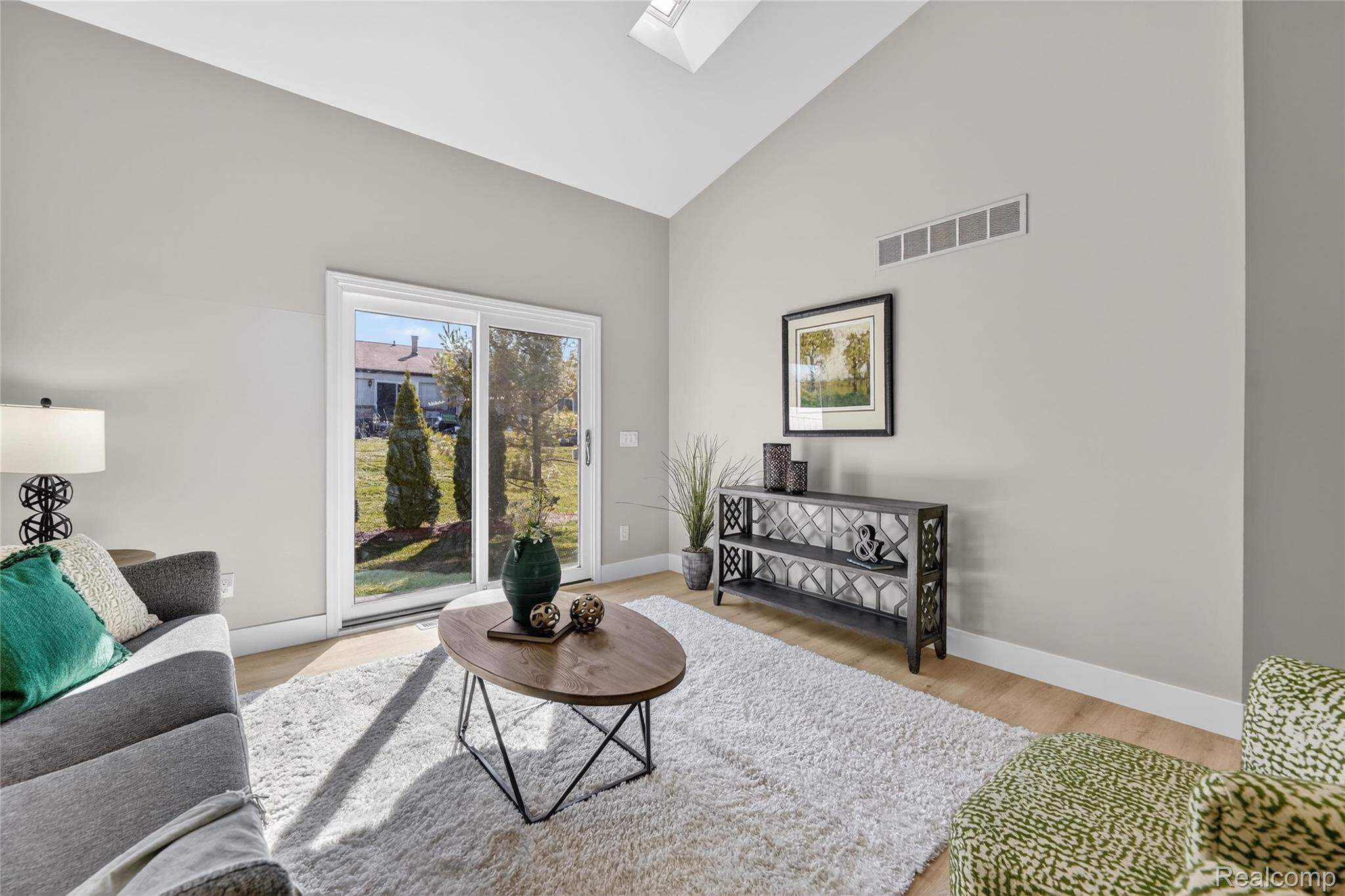 61019 Evergreen Court