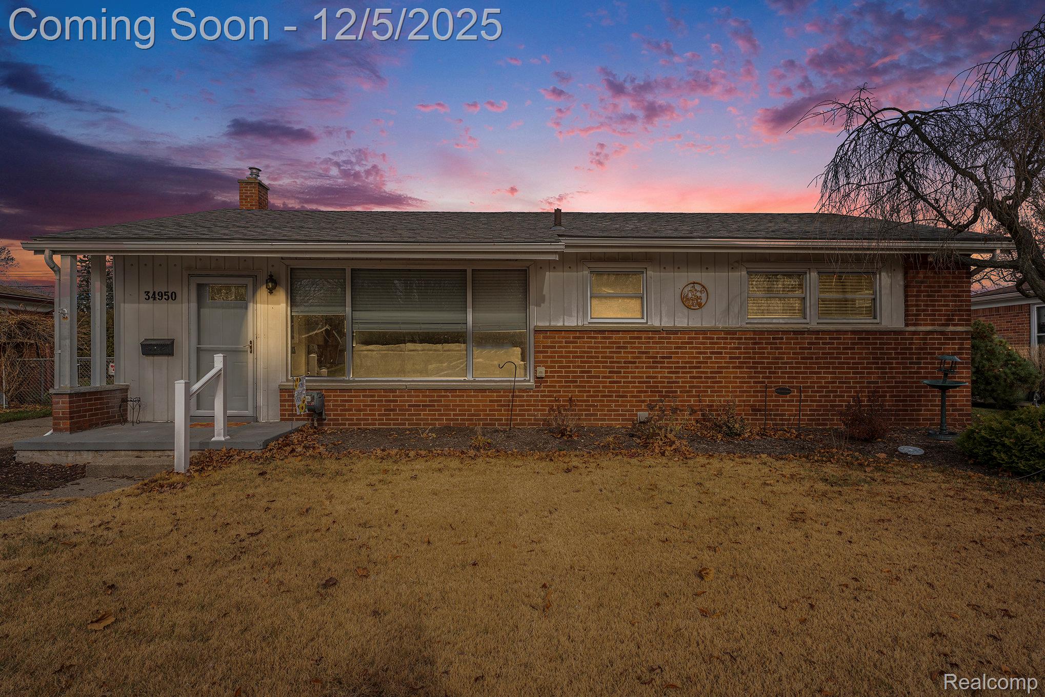 34950 W Chicago Street