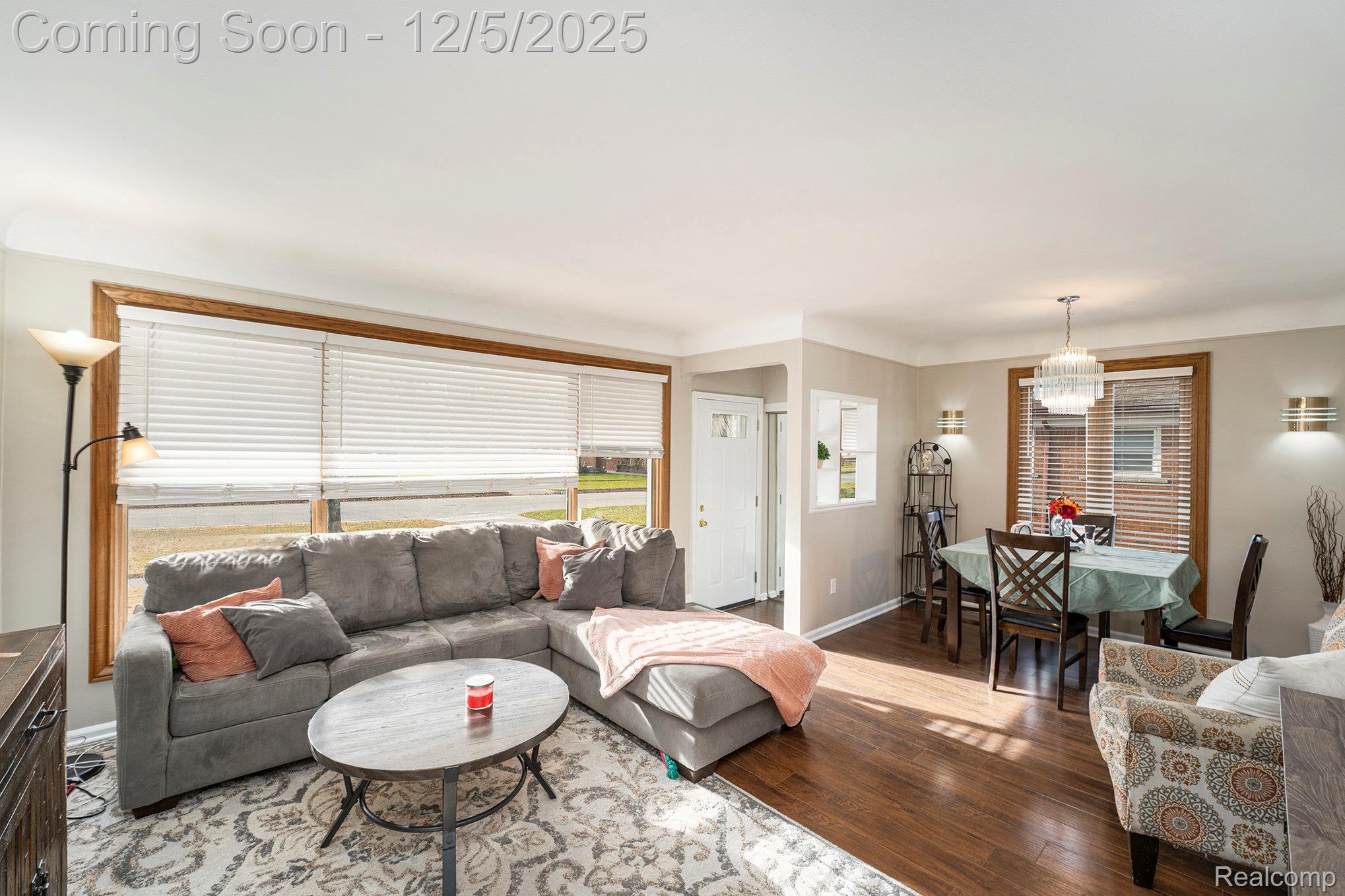 34950 W Chicago Street