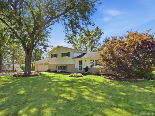 3642 HI LURE DR, LAKE ORION, MI 48360 - Image 516e358c46dbff08ebd4fe430998ce7c/732241141