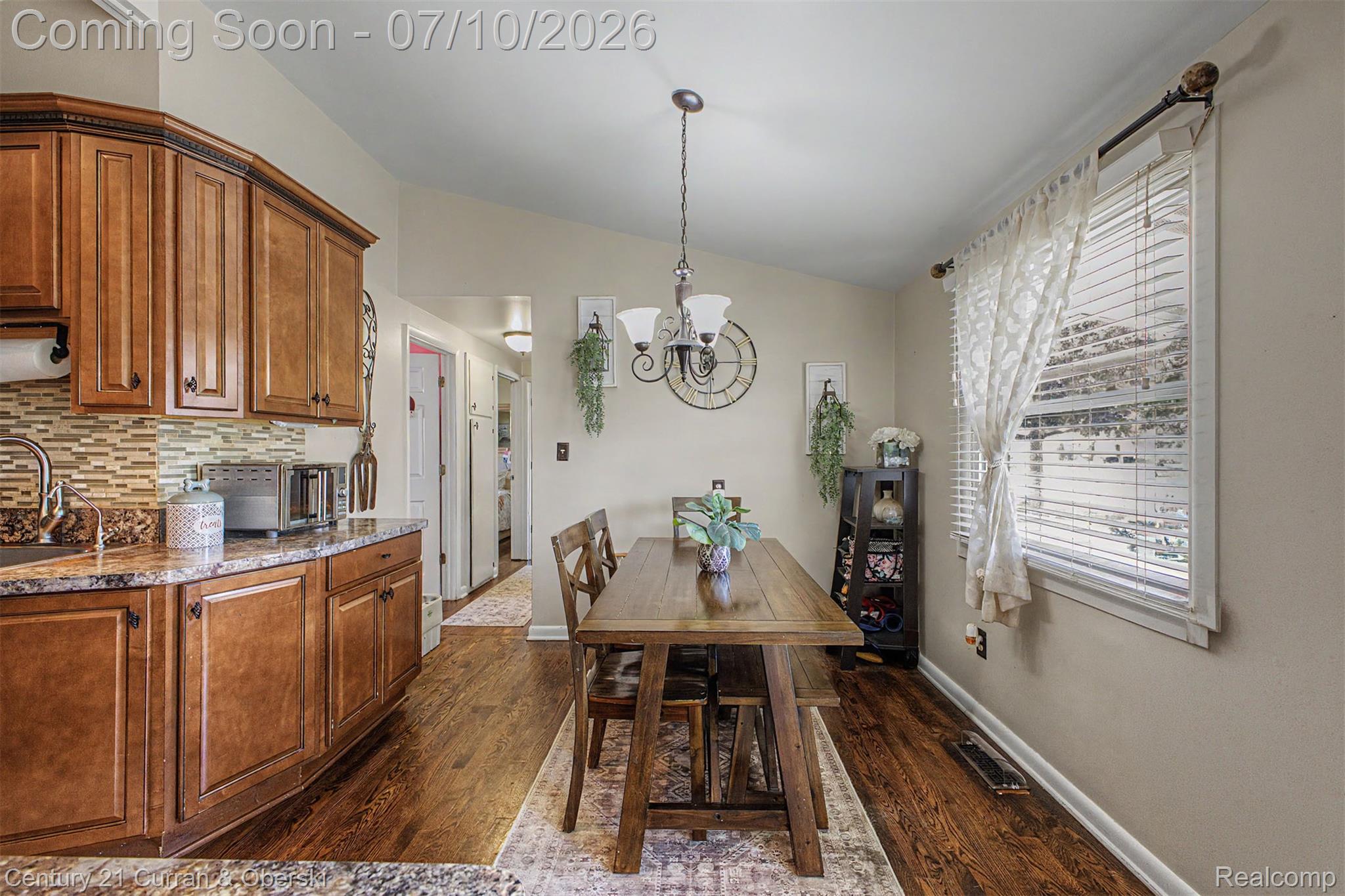 1596 W 13 Mile Road
