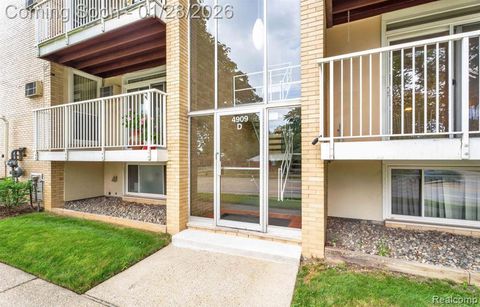 4909 Crooks Road D6 Royal Oak Charter Township MI 48073