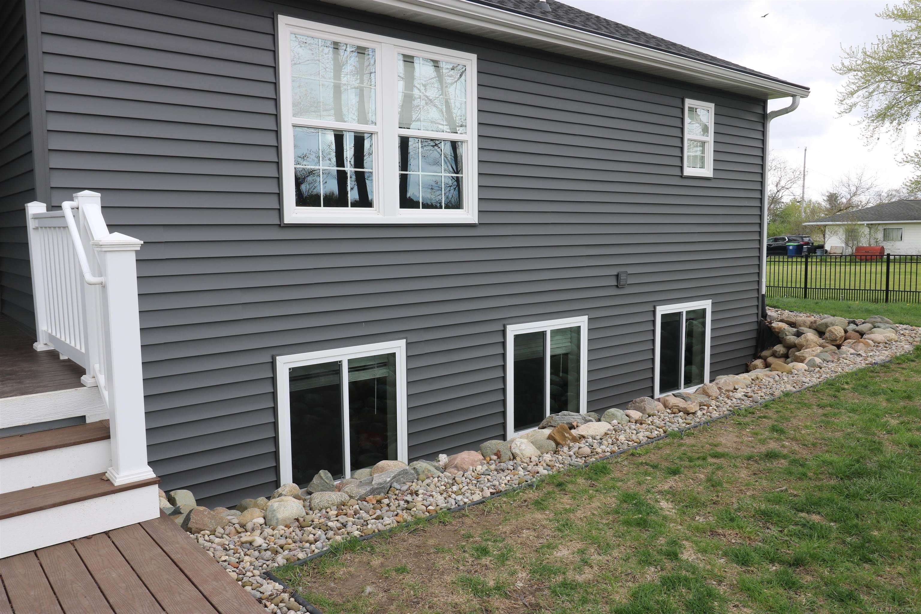 8696 Gilmour Lane