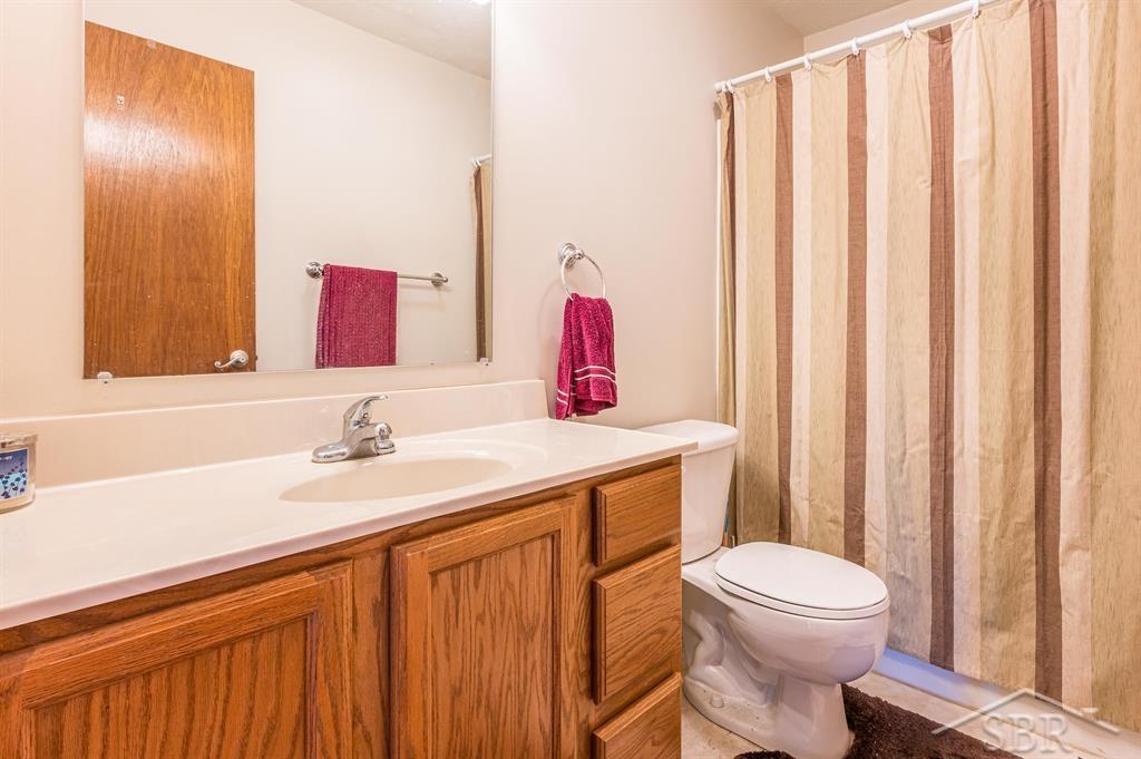 1876 S Schneider Street