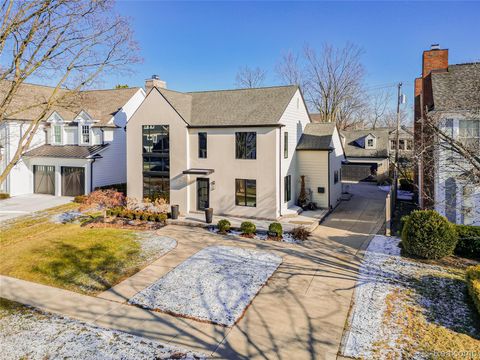 1323 Washington Boulevard Birmingham City MI 48009