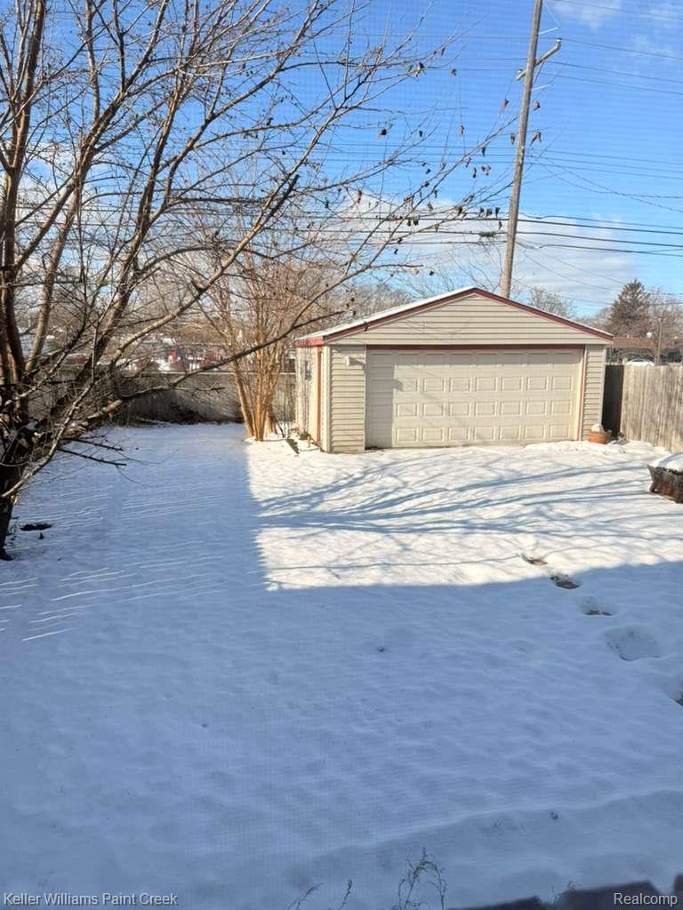 30441 Groveland Street