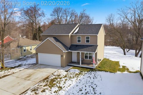 413 Newton Drive Lake Orion Village MI 48362