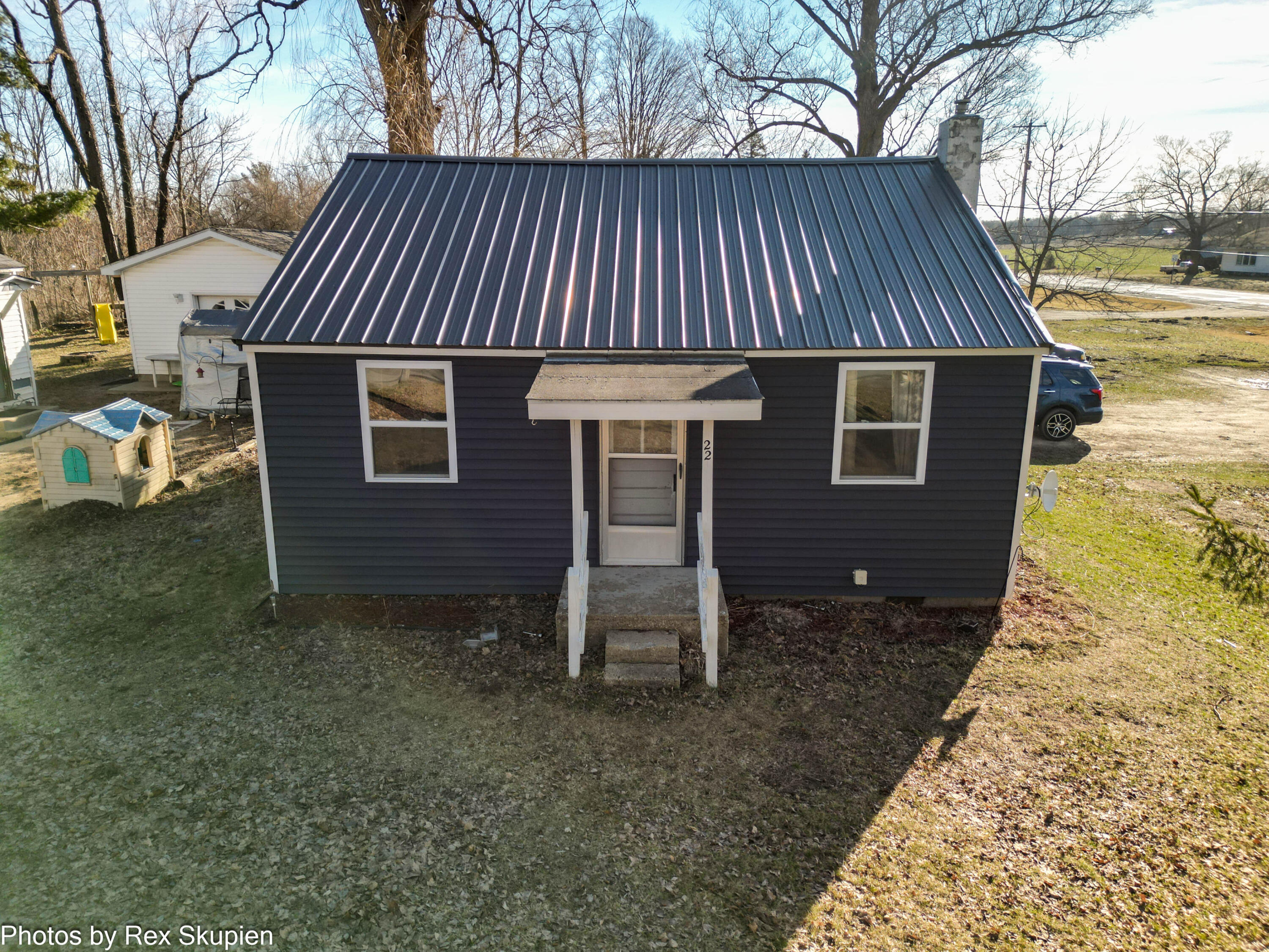 22 N Greenback Street