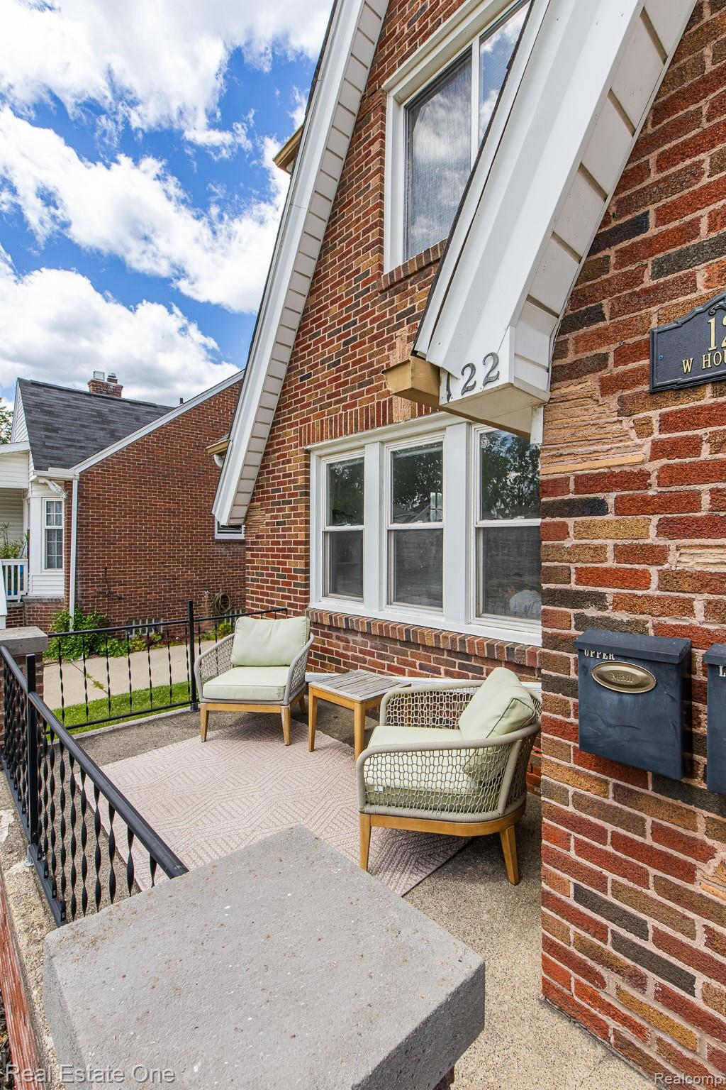 122 Houstonia W