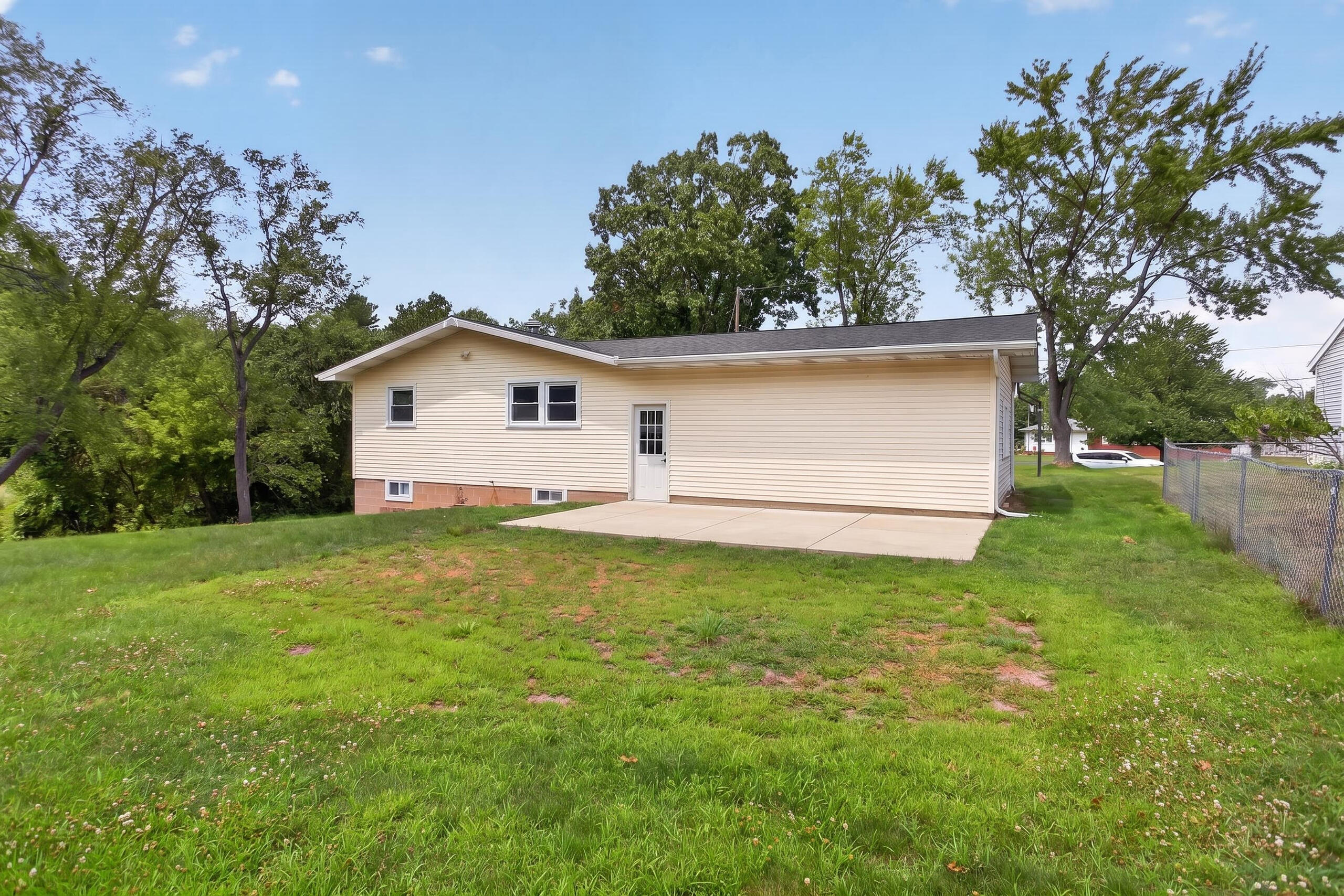 1617 Duguid Road