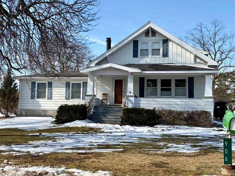 906 Mulholland Street Hampton Charter Township MI 48708