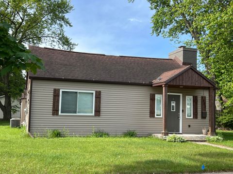 1302 Burns Street Albion City MI 49224
