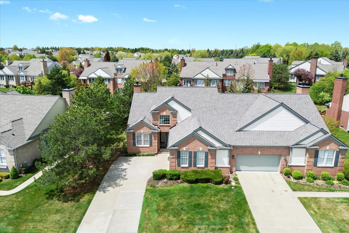 44452 ASPEN RIDGE Drive