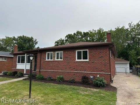 23530 Gardner Street Oak Park City MI 48237