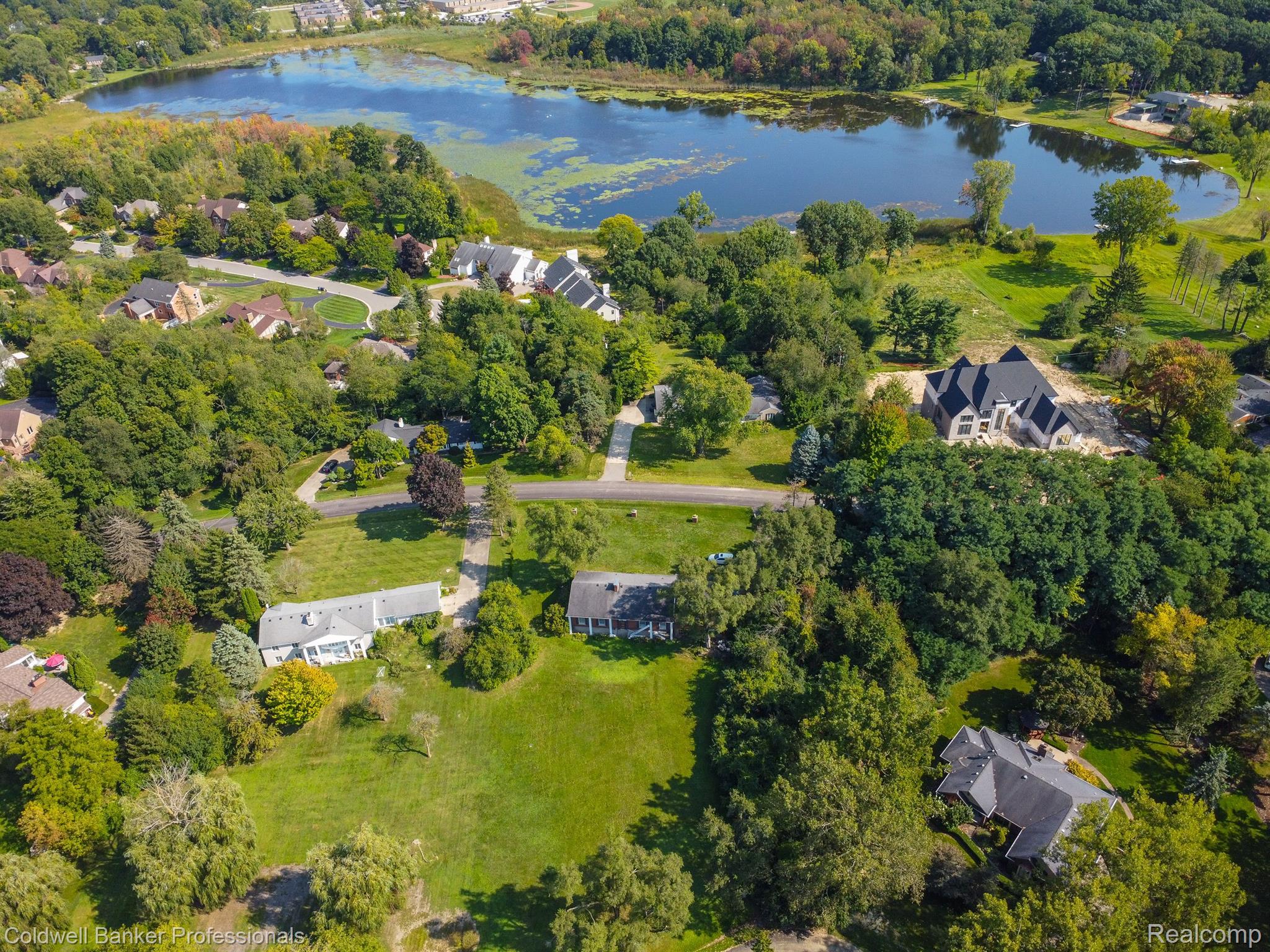 3260 Chickering Lane