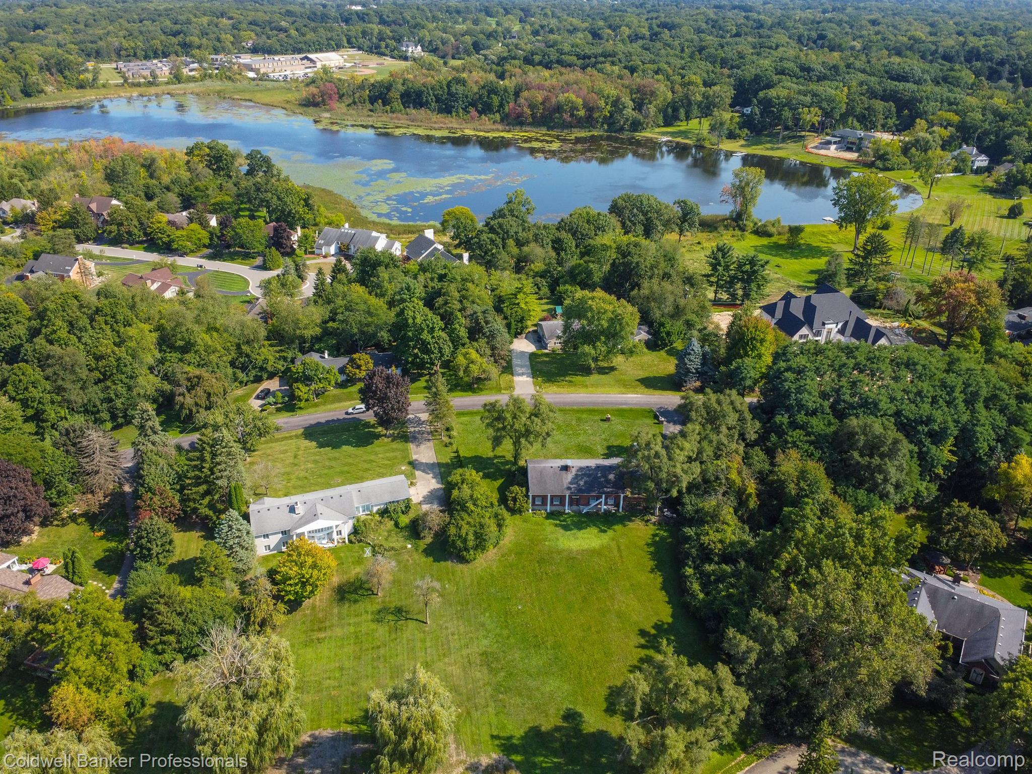 3260 Chickering Lane