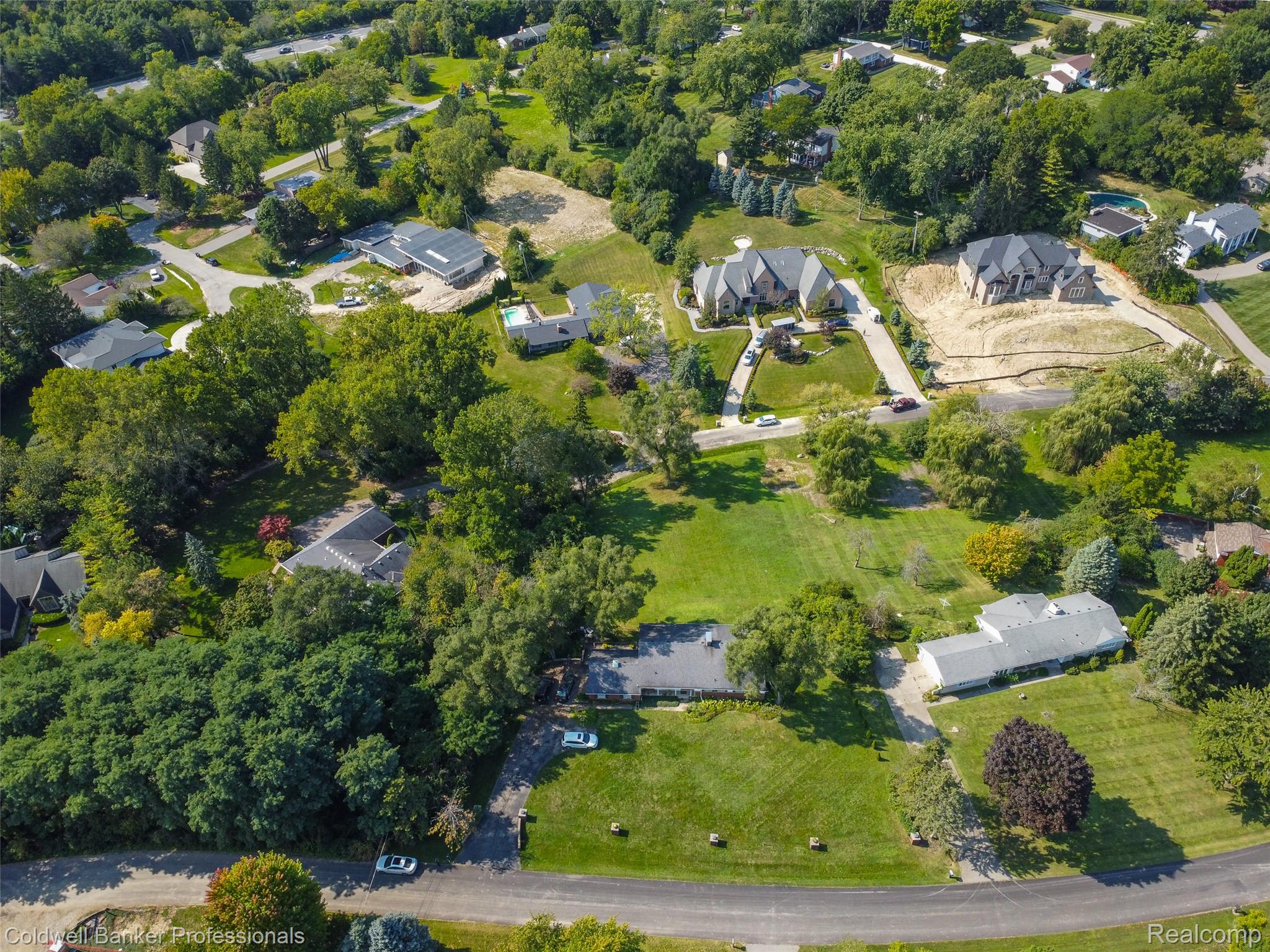 3260 Chickering Lane