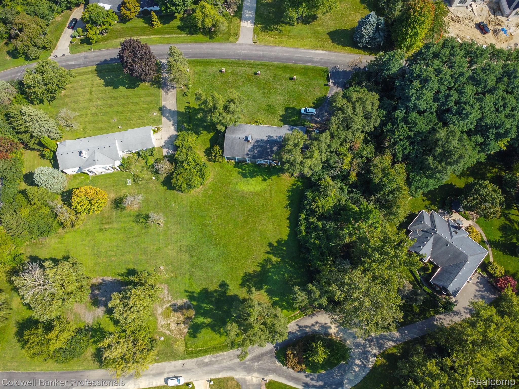 3260 Chickering Lane