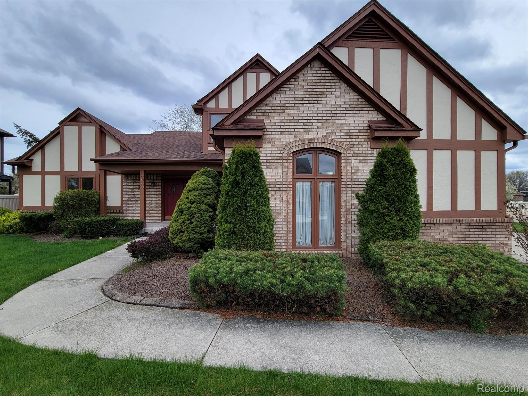 Photo 1 of 41 — 4640 SINGH Drive, Sterling Heights City, MI 48310