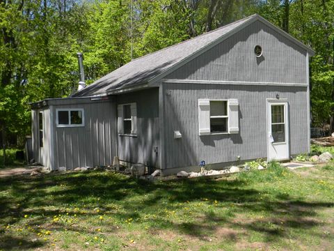 5525 N Comstock Avenue Beaver Township MI 49421
