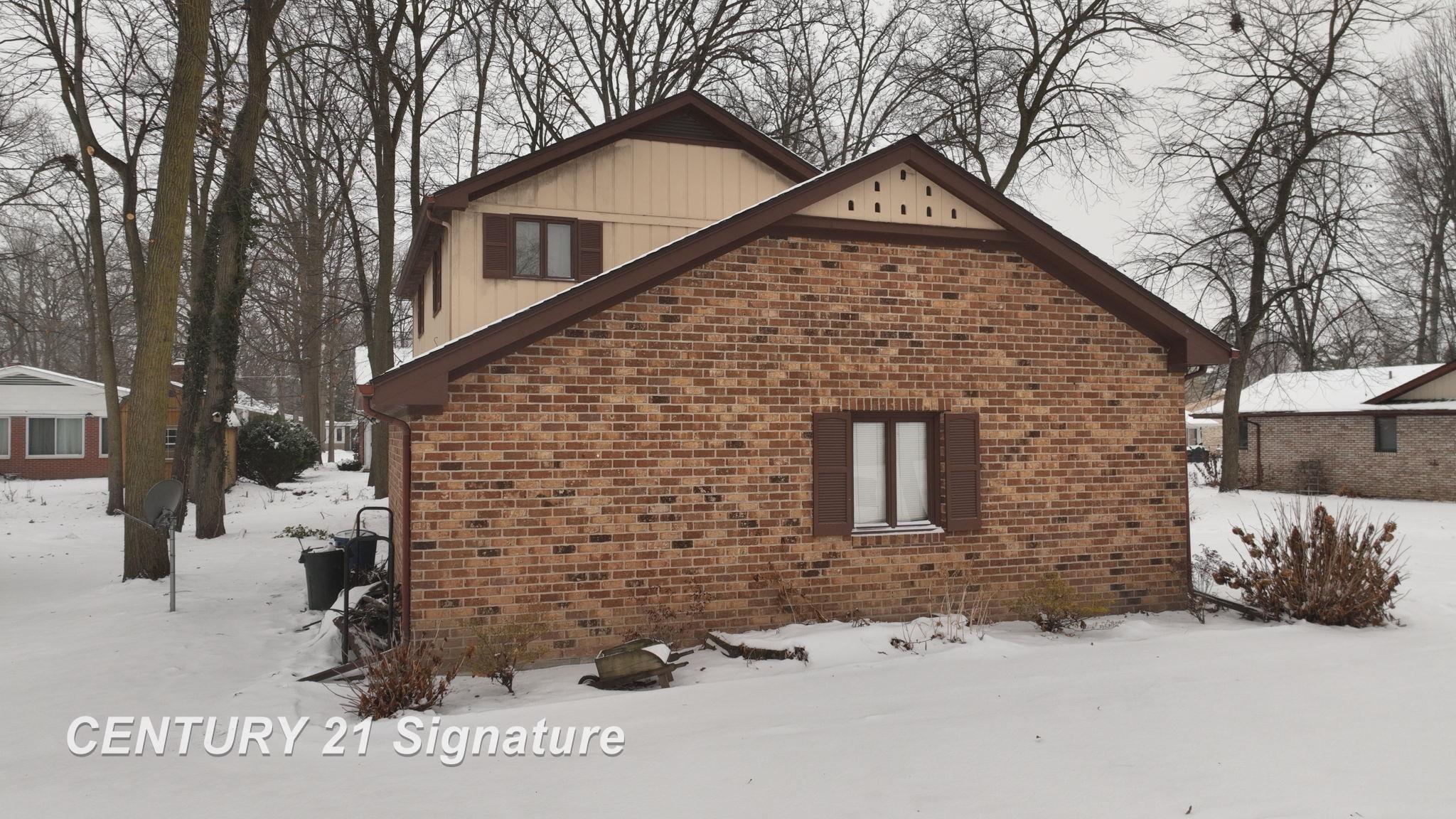 2765 Clairmount Drive