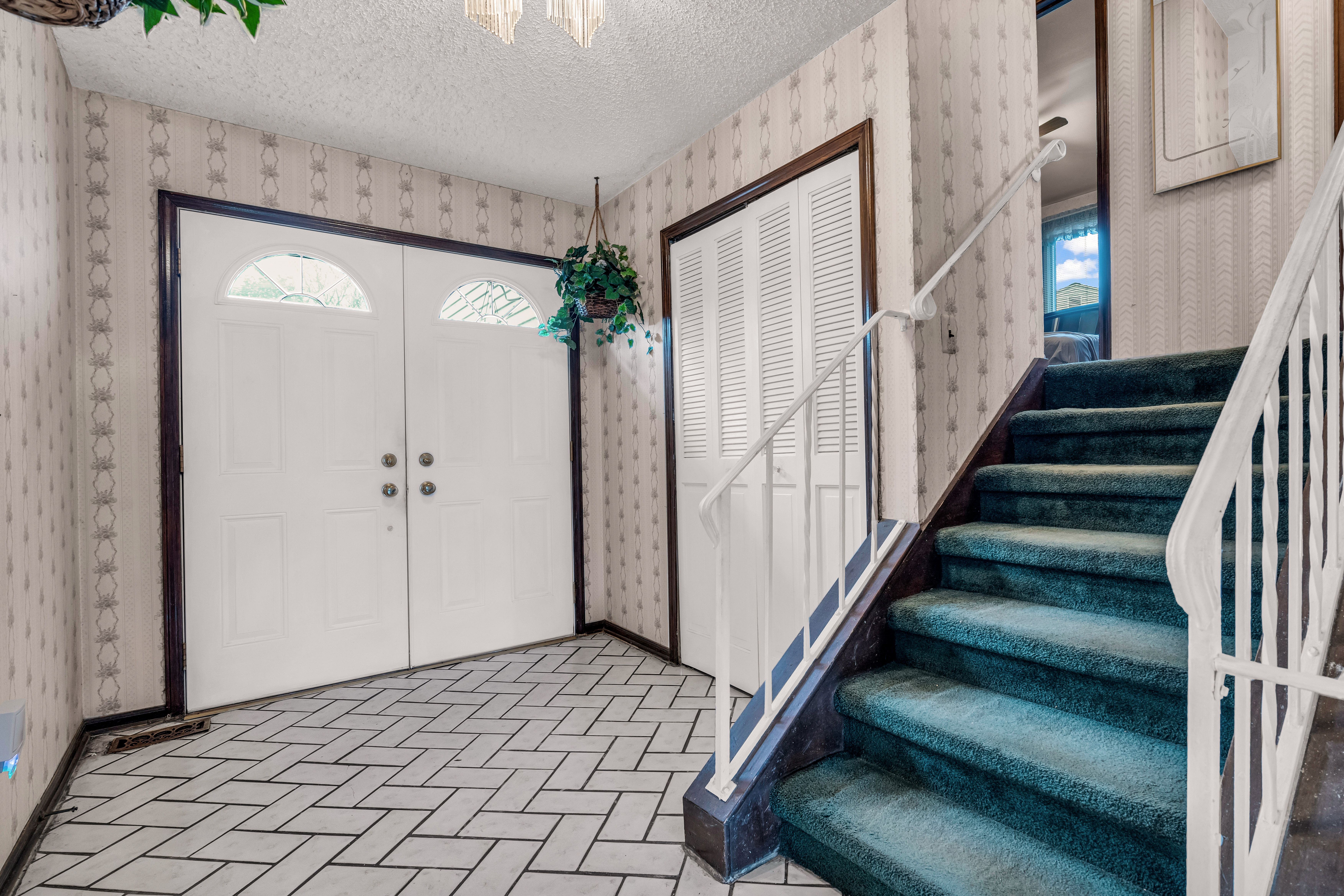 5076 TYLER Drive