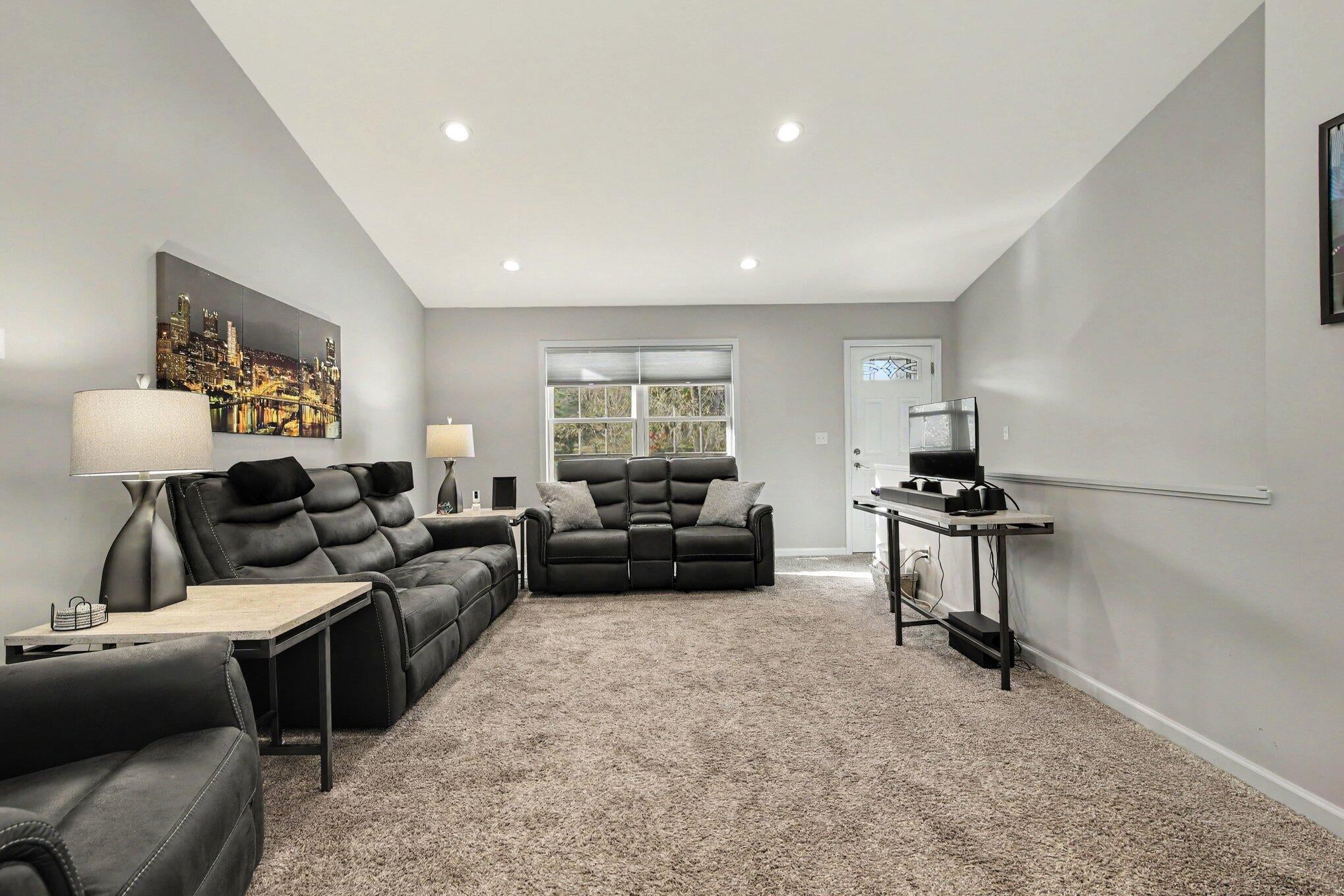 721 Glen Oak Drive