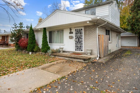 Photo for 29249 Everett Street
