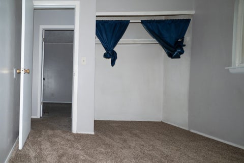 Tiny photo for 226 E Lakeview Road, Flint City, MI 48503 (MLS # 5050224719)
