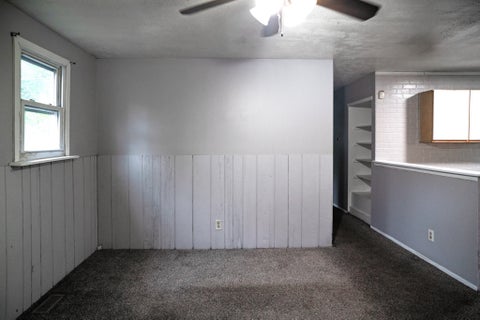 Tiny photo for 226 E Lakeview Road, Flint City, MI 48503 (MLS # 5050224719)