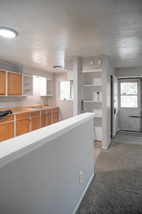 Tiny photo for 226 E Lakeview Road, Flint City, MI 48503 (MLS # 5050224719)