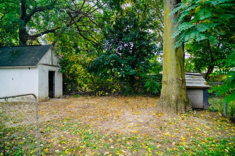 Tiny photo for 226 E Lakeview Road, Flint City, MI 48503 (MLS # 5050224719)