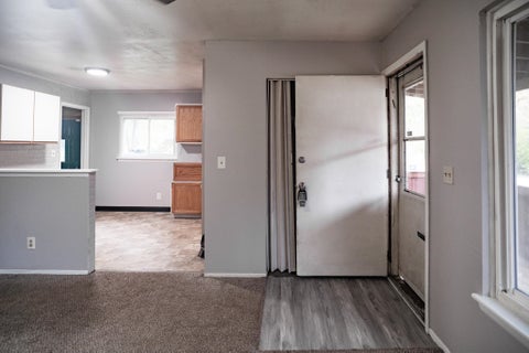 Tiny photo for 226 E Lakeview Road, Flint City, MI 48503 (MLS # 5050224719)