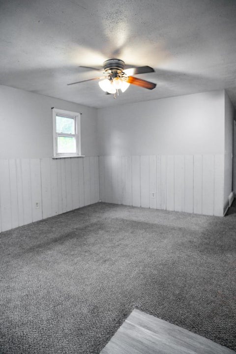 Tiny photo for 226 E Lakeview Road, Flint City, MI 48503 (MLS # 5050224719)