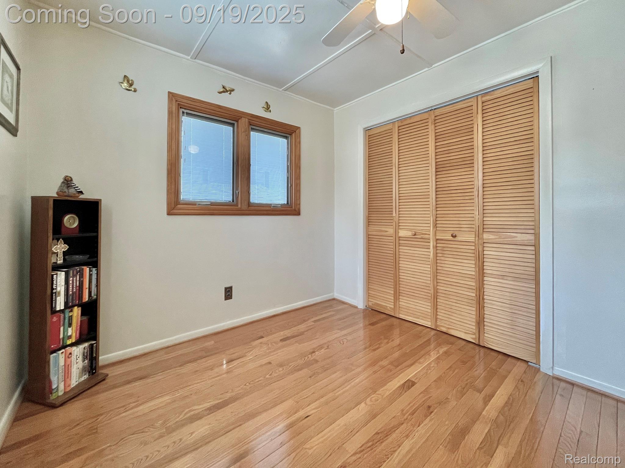 St Clair Shores City, Michigan 48081, United States, 3 Bedrooms Bedrooms, ,3 BathroomsBathrooms,Residential,Pending,211392