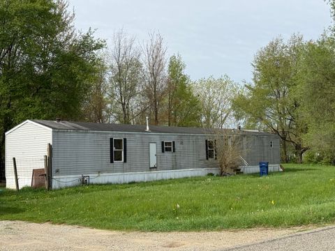 Photo of 33661 Maryann Drive, Colon Township, MI 49040 (MLS # 62026018170)