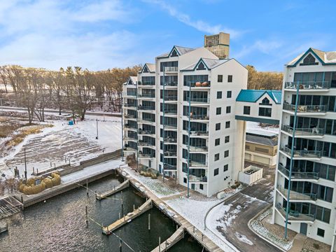 2964 Lakeshore Drive E403 Muskegon City MI 49441