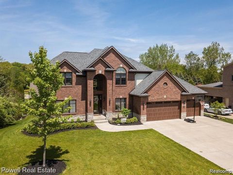 1968 MAPLEWOOD Avenue Bloomfield Charter Township MI 48302