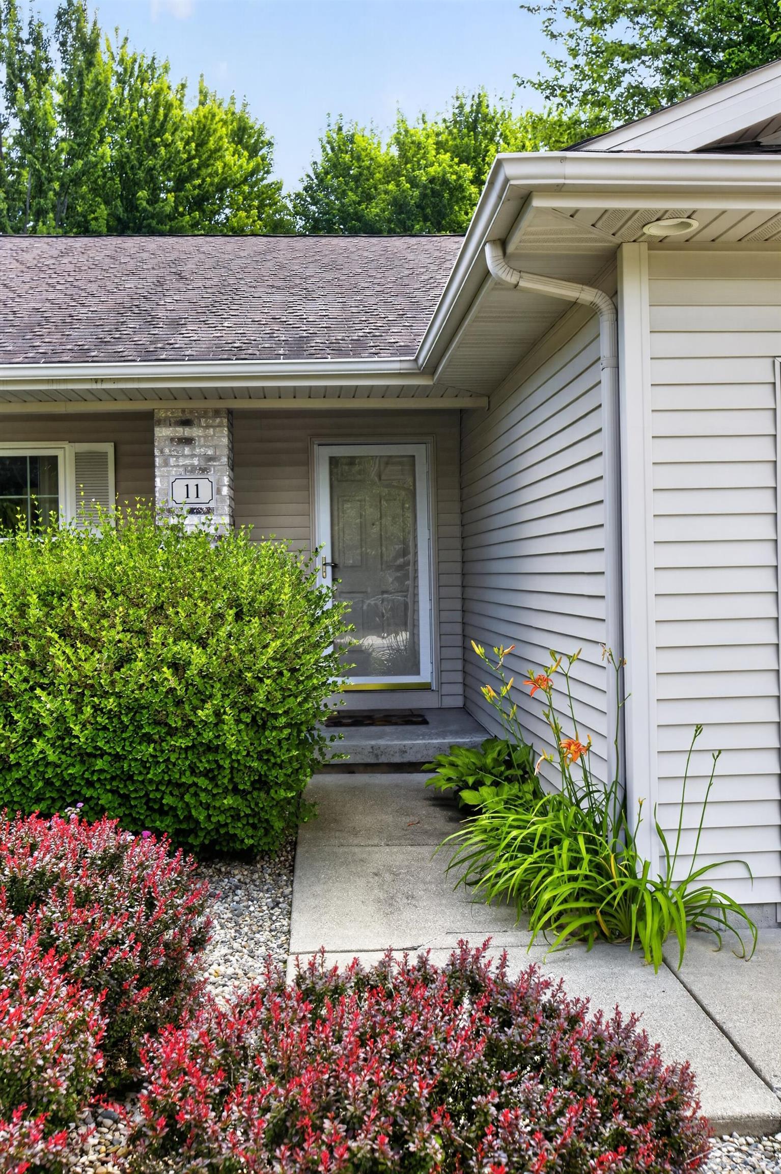 11 Rose Cottage Lane