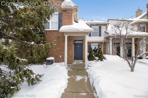 3480 TREMONTE Circle N Oakland Charter Township MI 48306