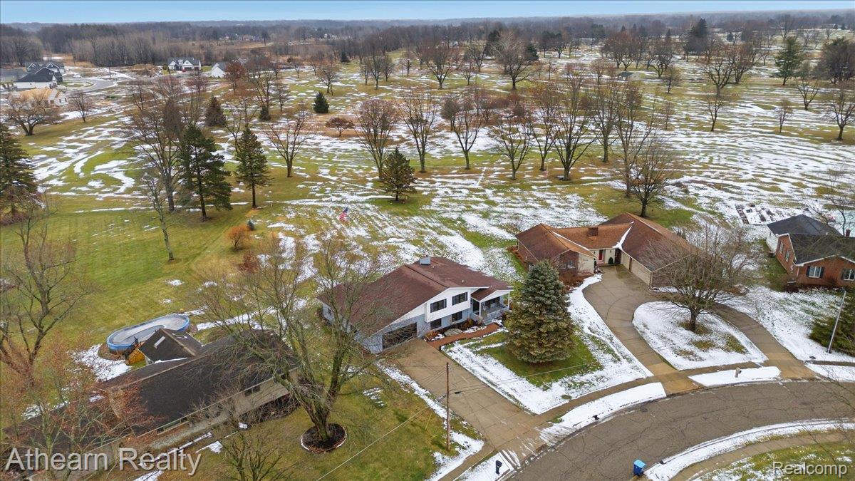 1412 Meadow Green Lane