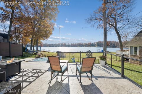 4009 Highcrest Drive Genoa Township MI 48116