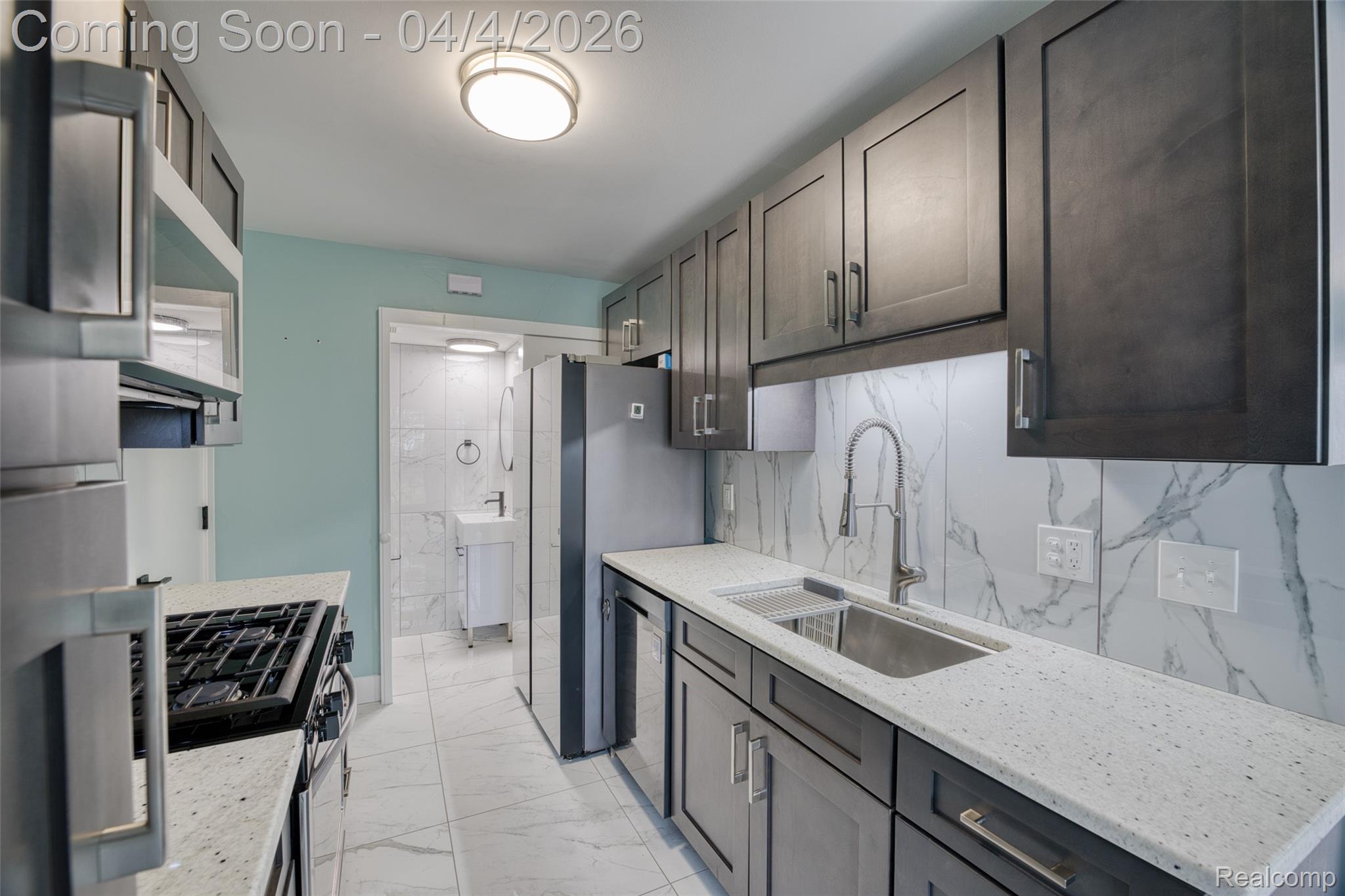 23532 Stonehenge Boulevard