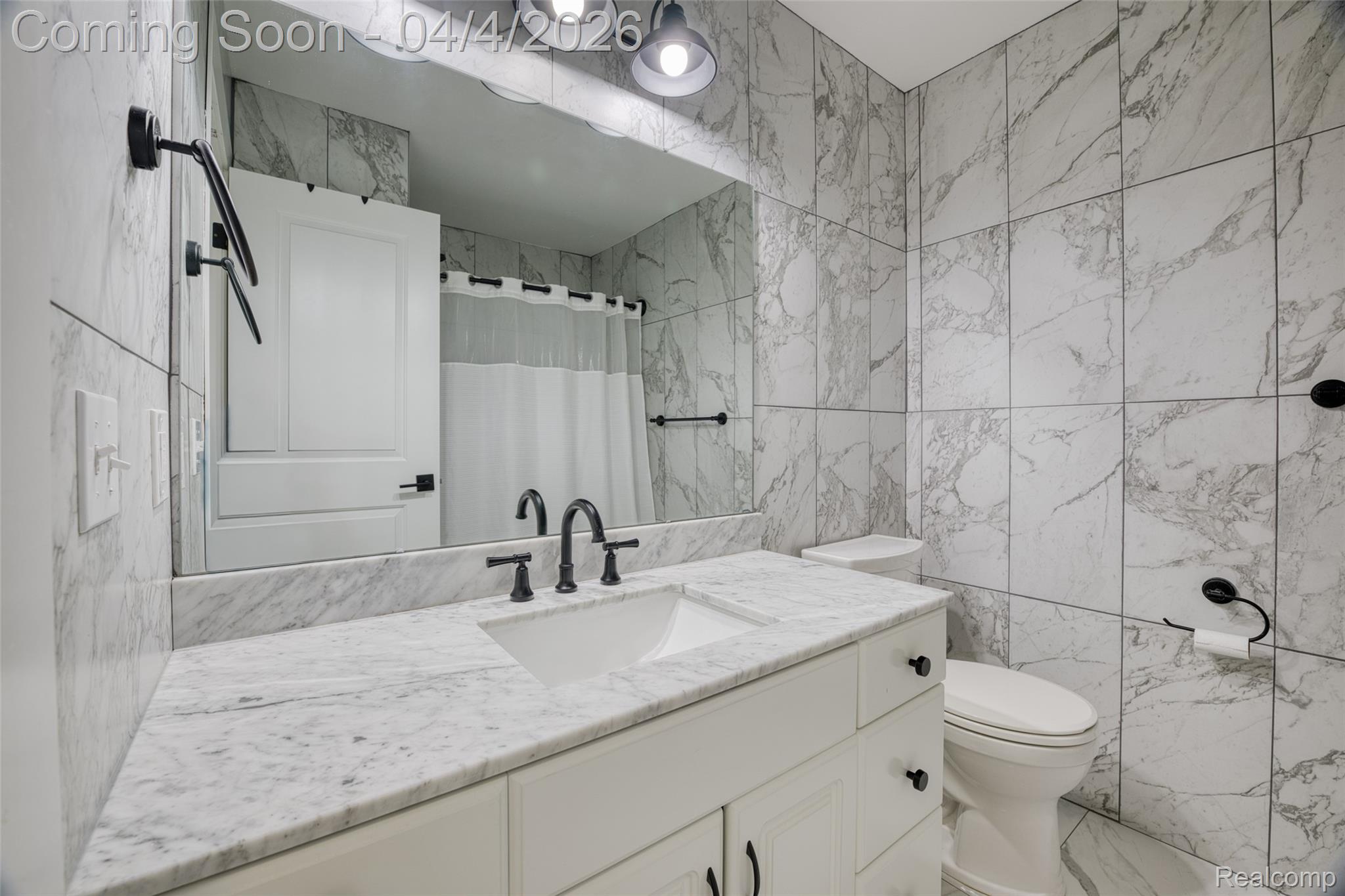 23532 Stonehenge Boulevard