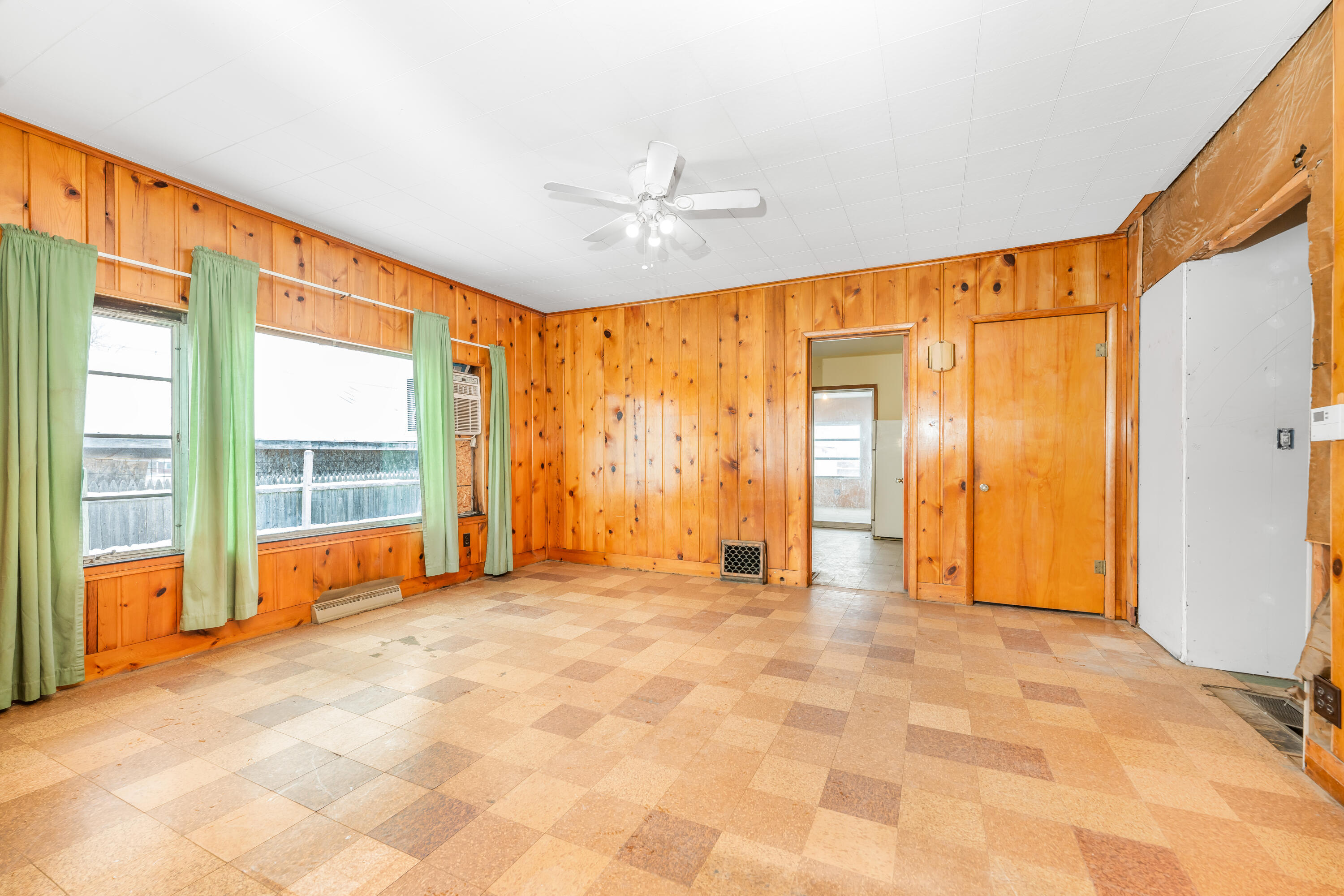 111 S Fountain Street