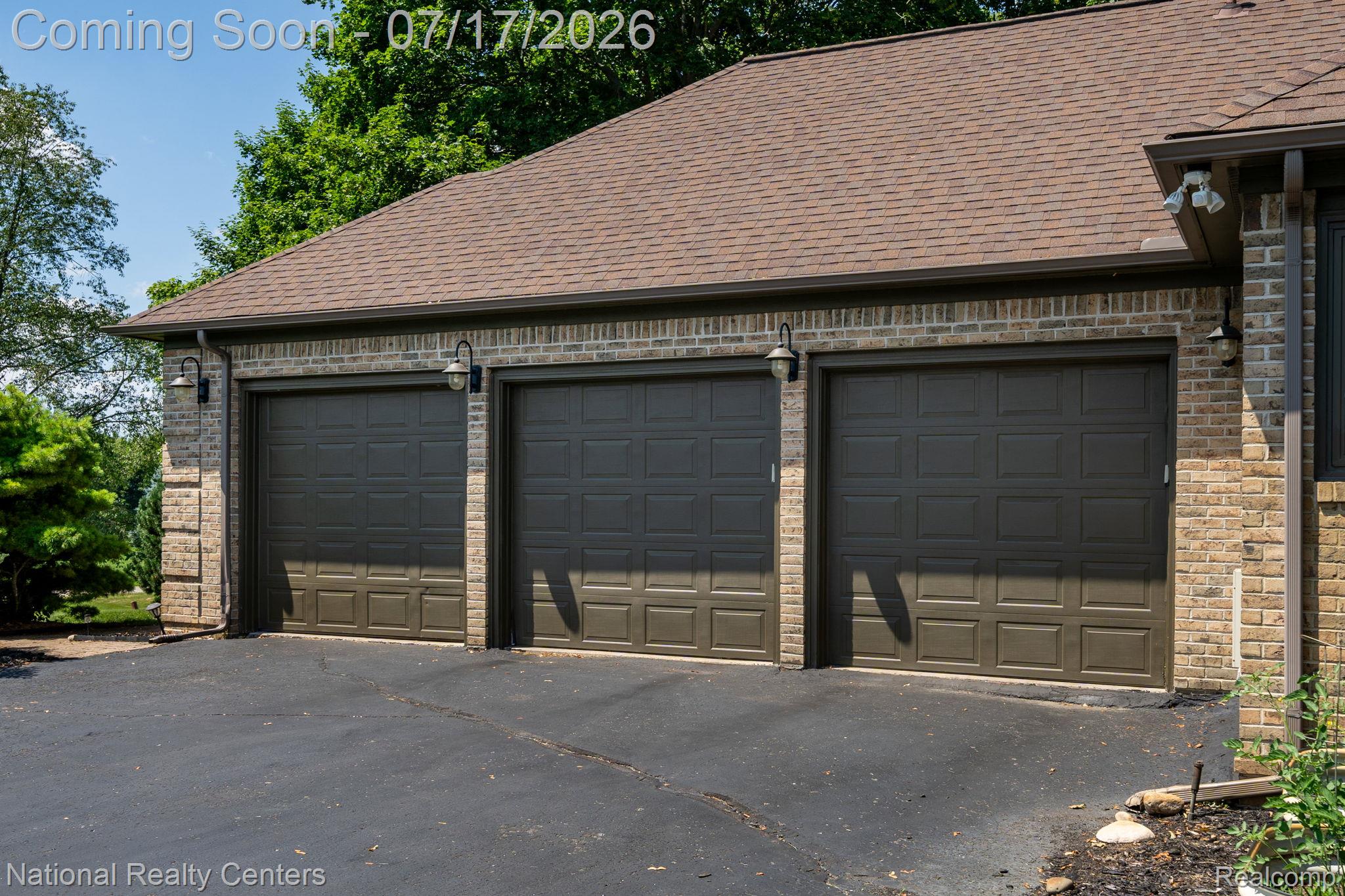 1021 Valleyview Drive