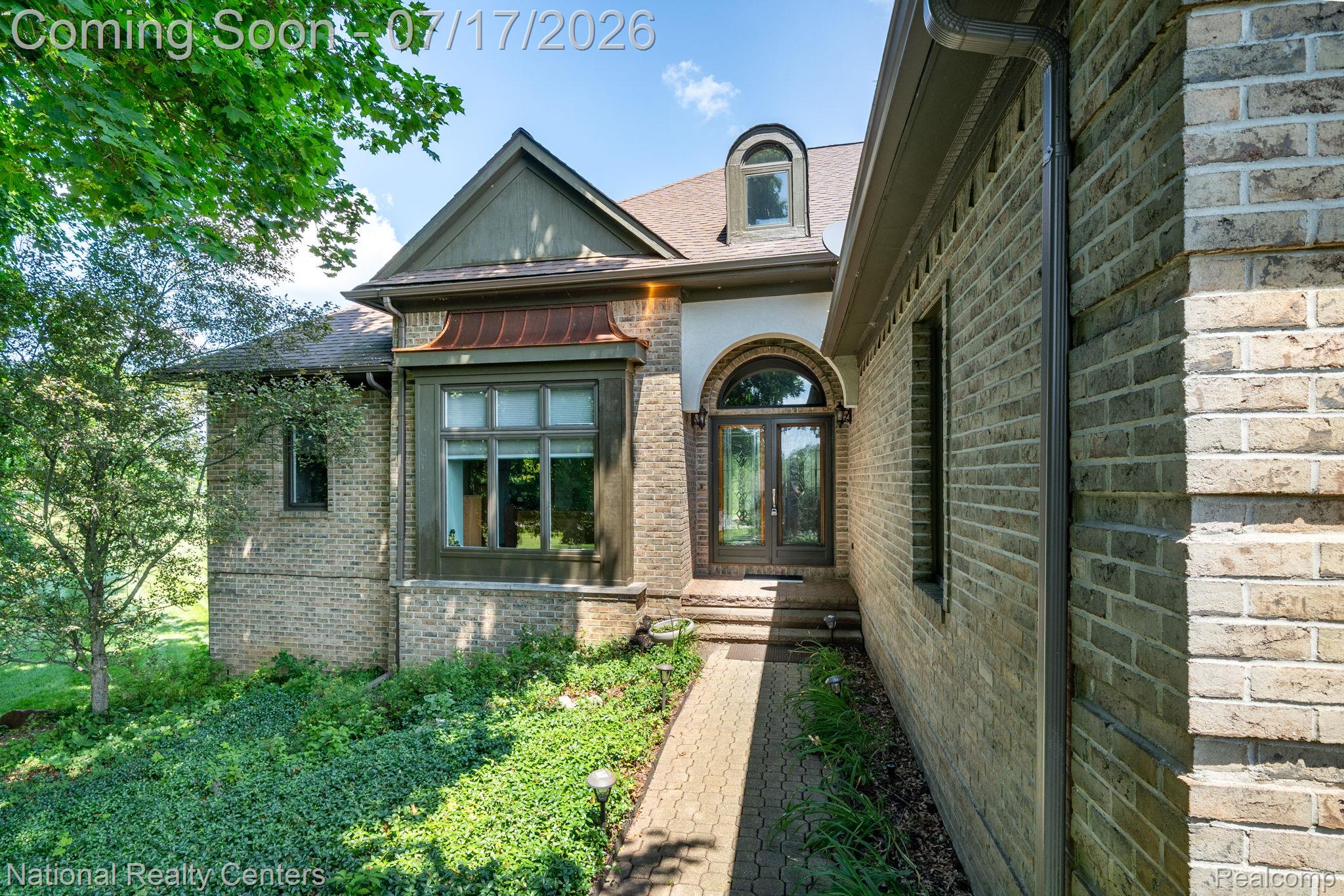 1021 Valleyview Drive