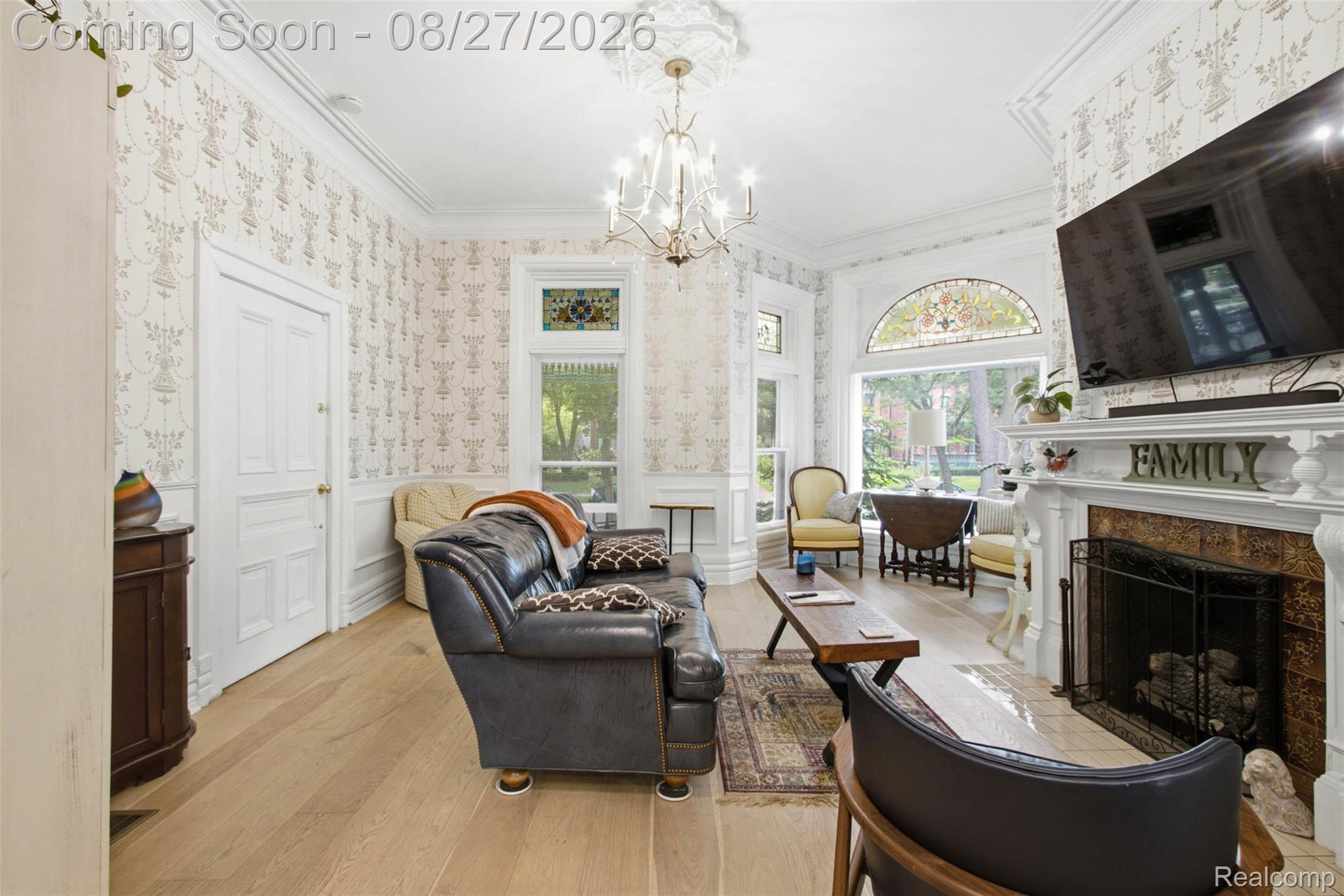 669 W Canfield Street